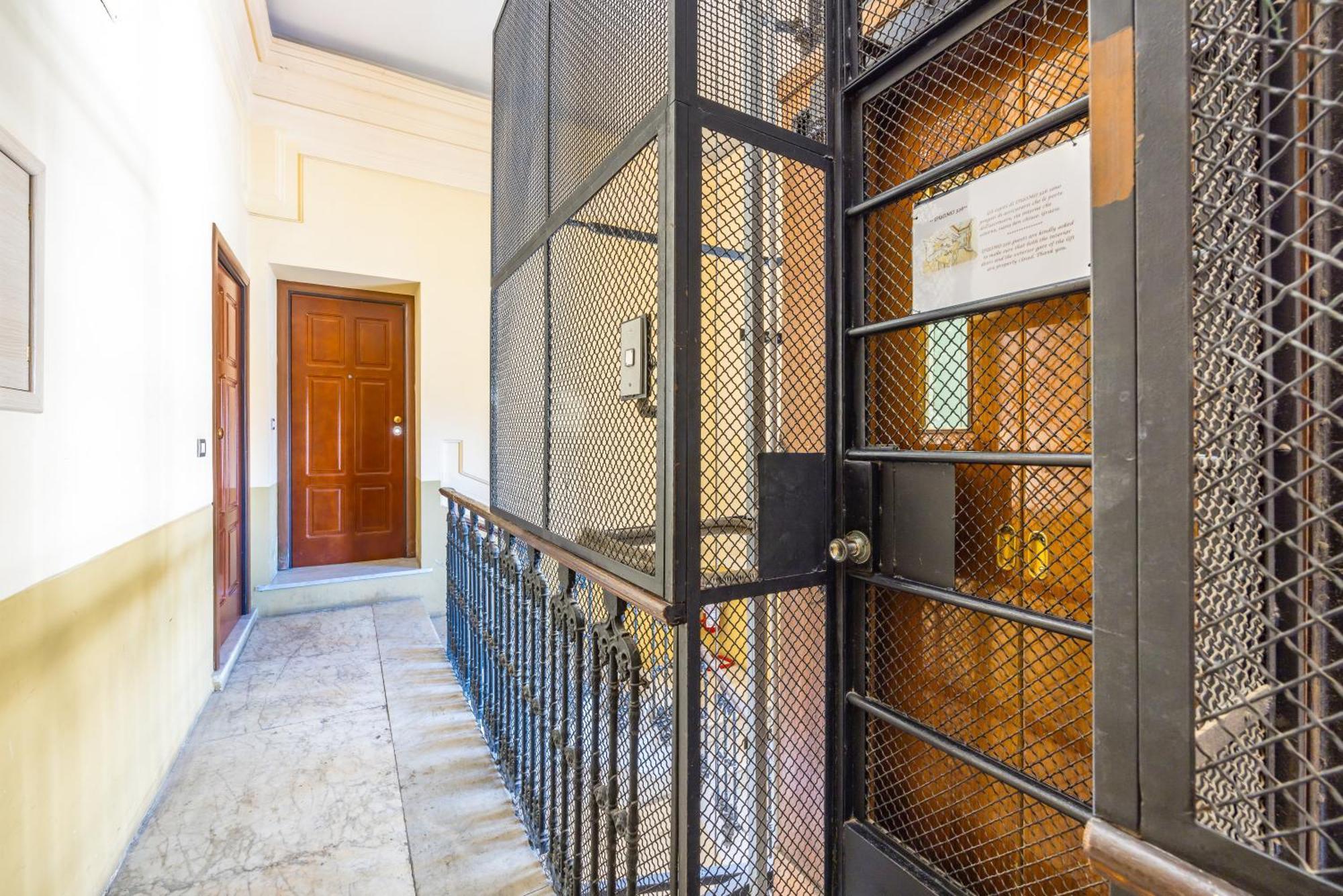 Ferienwohnung Duomo Grand Family Loft Neapel Exterior foto